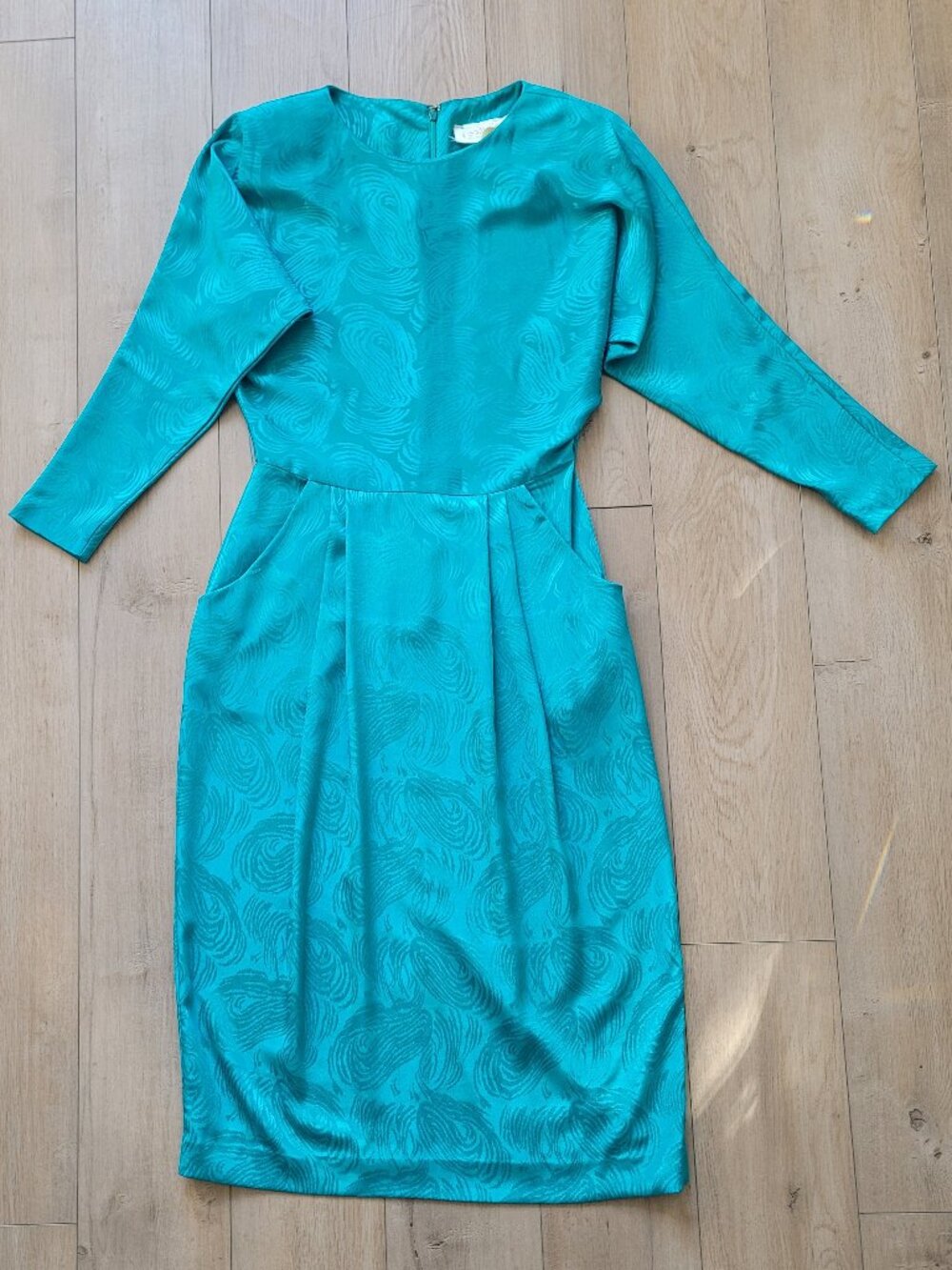 Silhouettes Teal Patterned Midi Dress Size 6